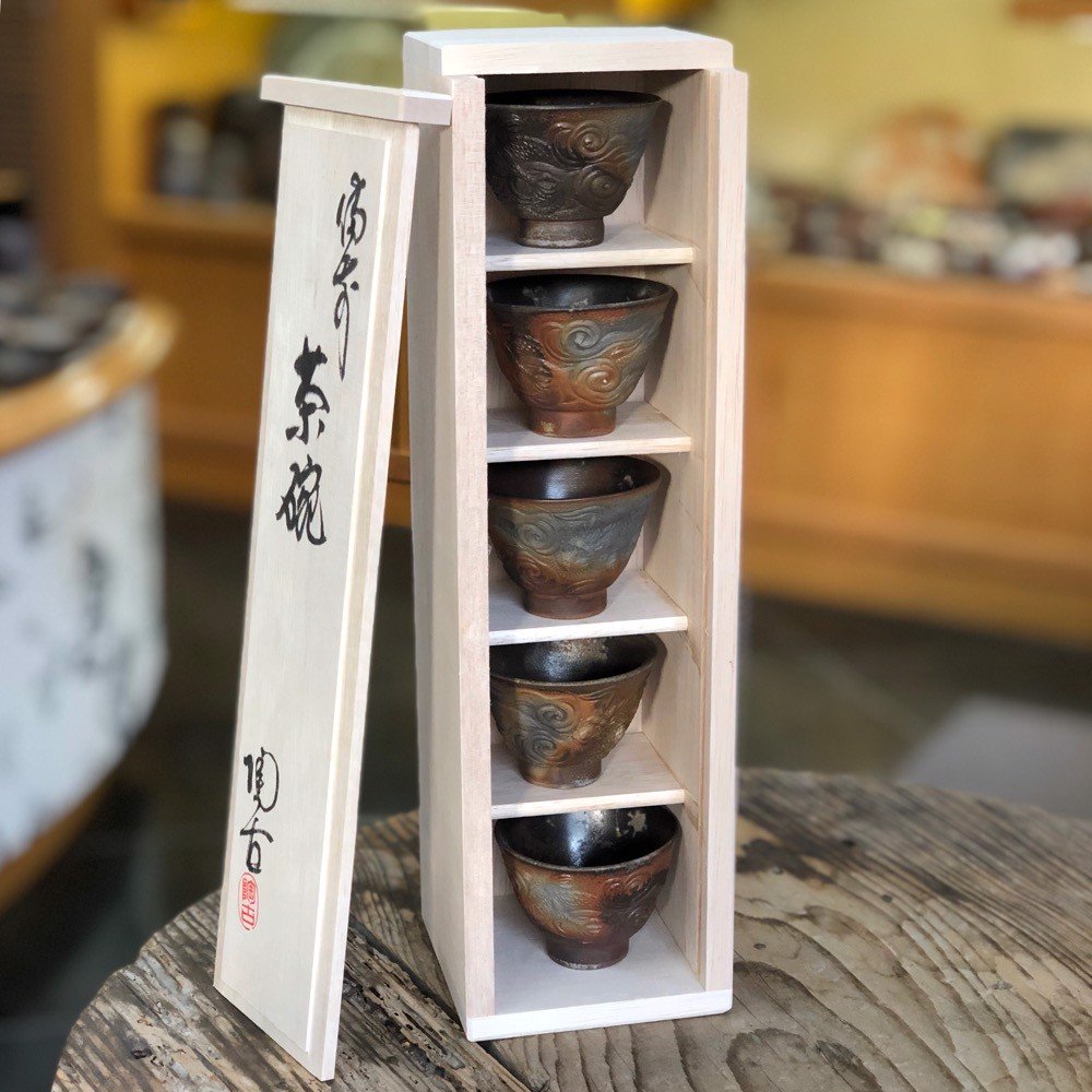 139596719_f316a704ccbb4240b33e497a588c0d3c_master